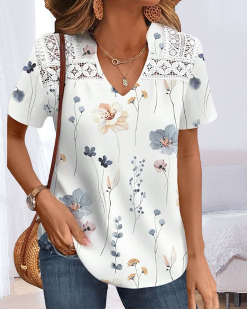 Zosia | Shirt Met V-hals En Bloemenprint