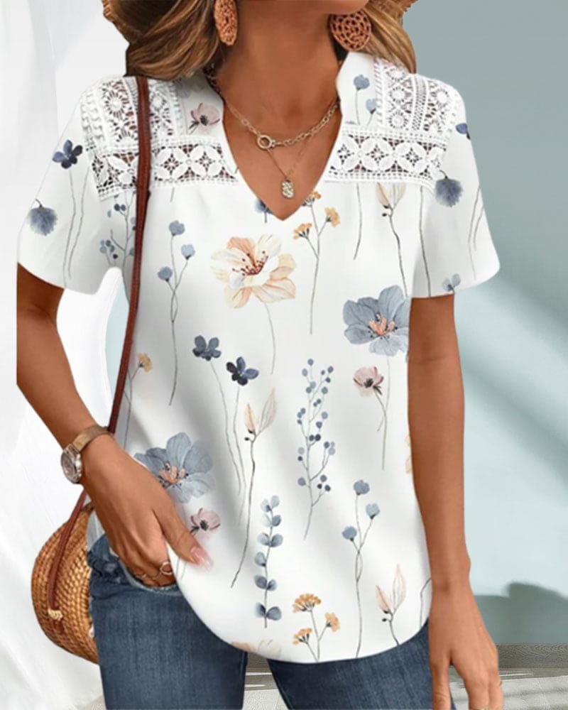 Zosia | Shirt Met V-hals En Bloemenprint
