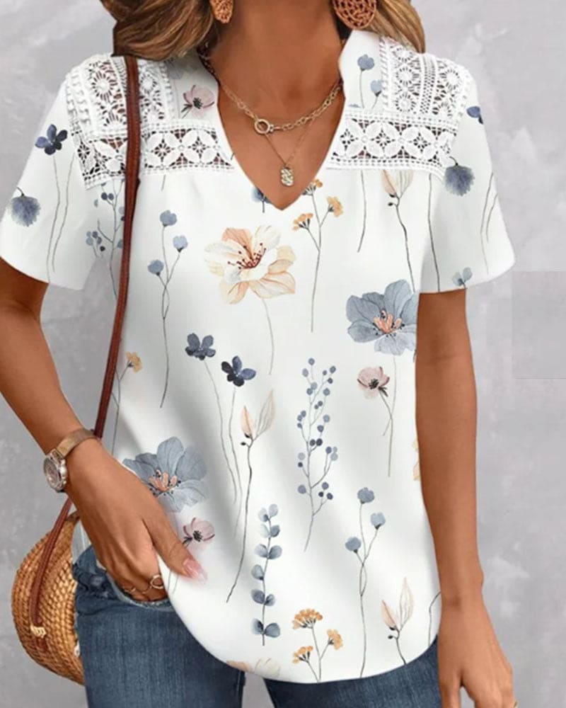Zosia | Shirt Met V-hals En Bloemenprint
