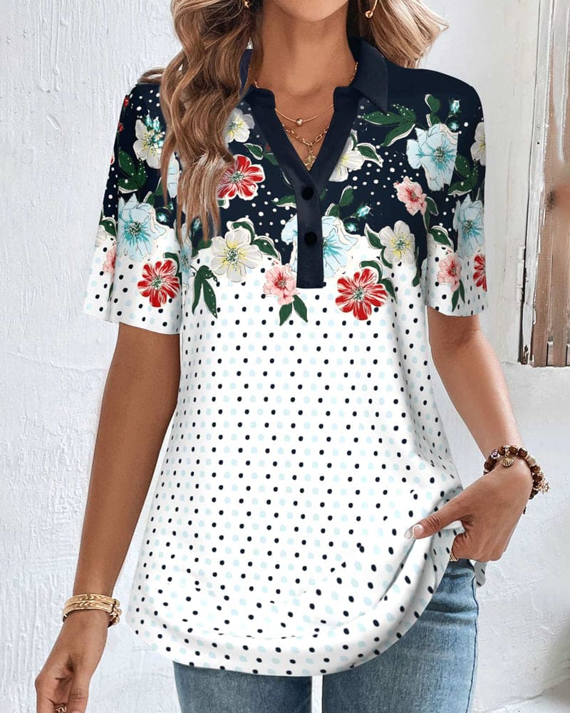 Pien | Blouse met een coltrui en bloemenpatroon