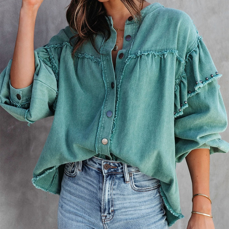 Denim - Trendy vrouwelijke blouse van gekleurd spijker stof