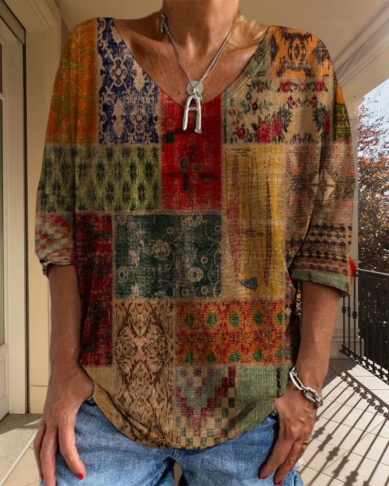 Adrie - Top met V-hals en geometrische print