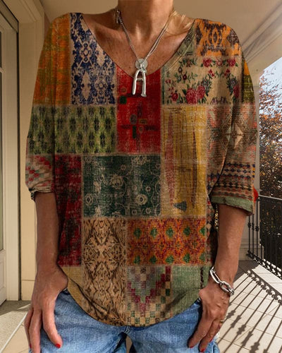 Adrie - Top met V-hals en geometrische print