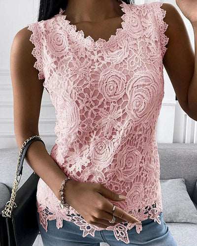 Anna - Elegante blouse in een effen kleur met kant