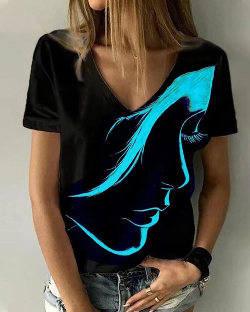 Noa | T-shirt met V-hals en figuurprint