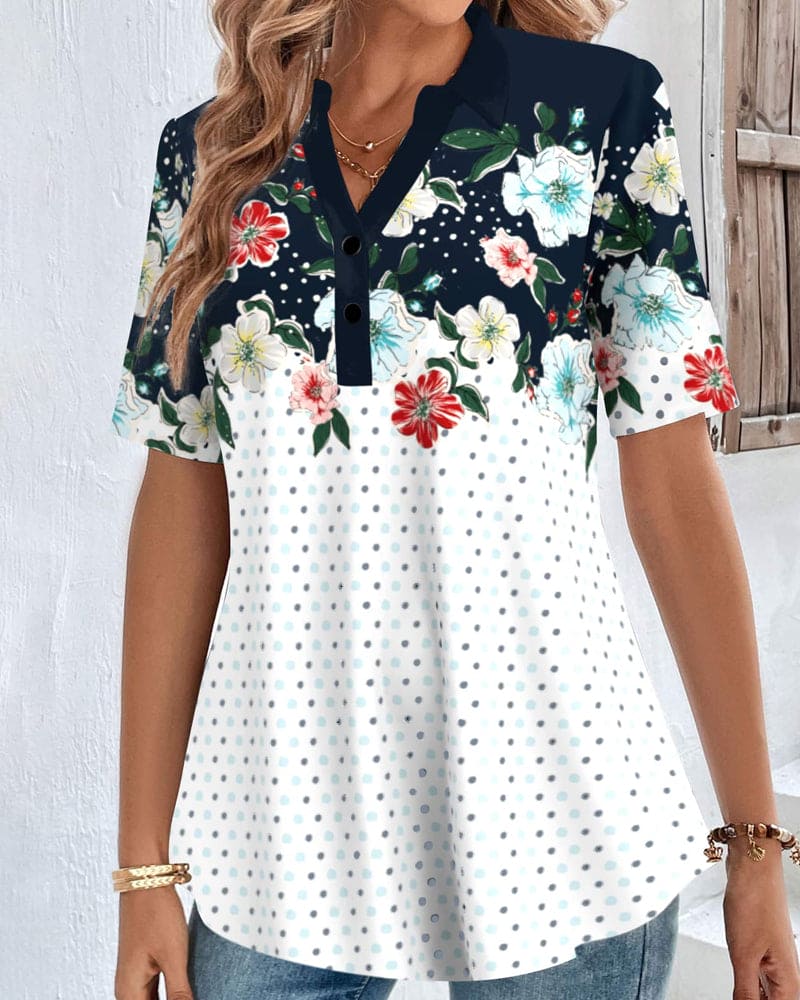 Pien | Blouse met een coltrui en bloemenpatroon