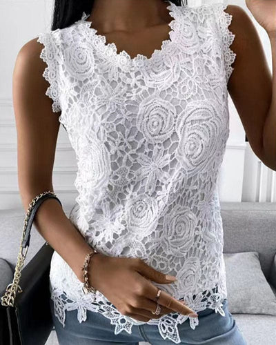 Anna - Elegante blouse in een effen kleur met kant