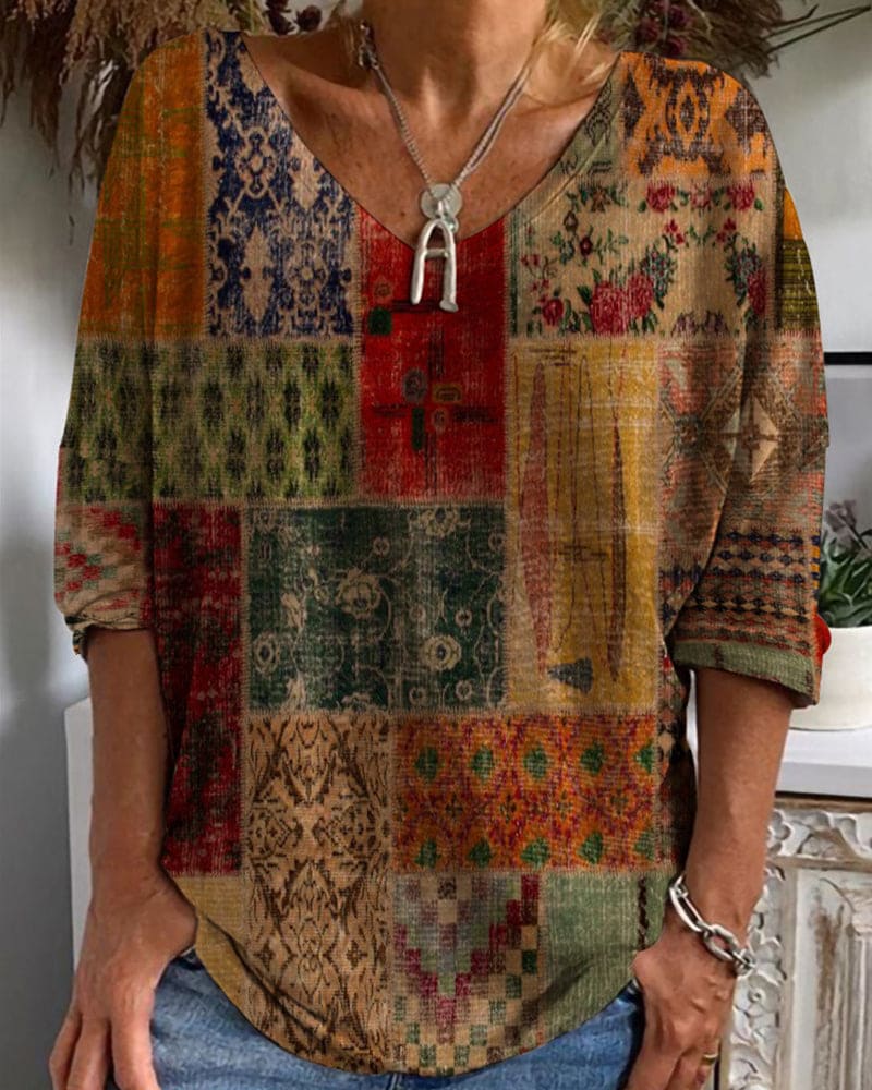 Adrie - Top met V-hals en geometrische print