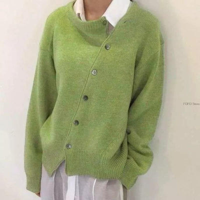 Lia - Comfortabele  vest met Speelse Knoopsluiting