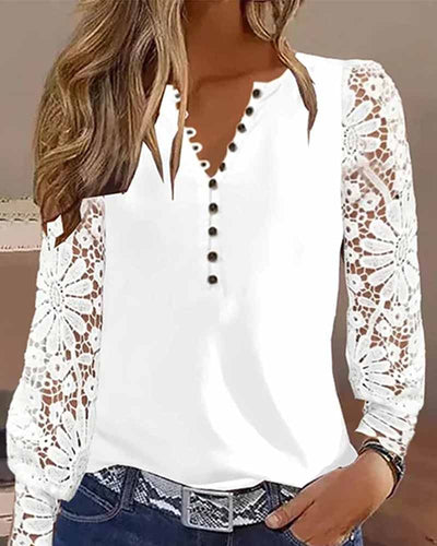 Jasmijn - Blouse met knoopsluiting en kanten mouwen