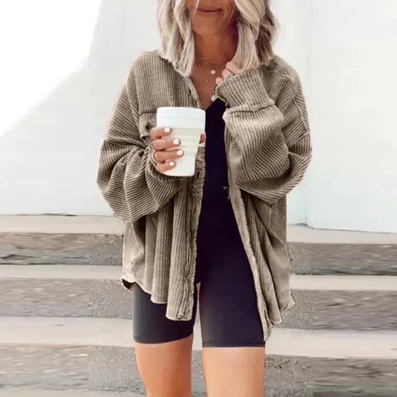 Beatrice | Vest met ribtricot en knopen