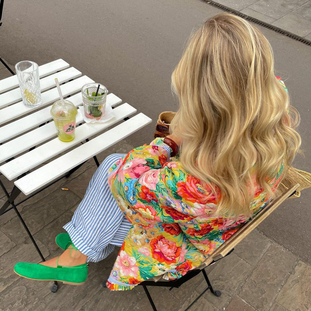 Elegante damesjas met kleurrijke patch