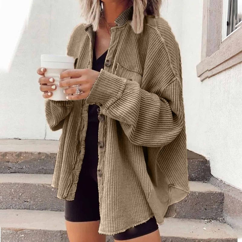 Beatrice | Vest met ribtricot en knopen