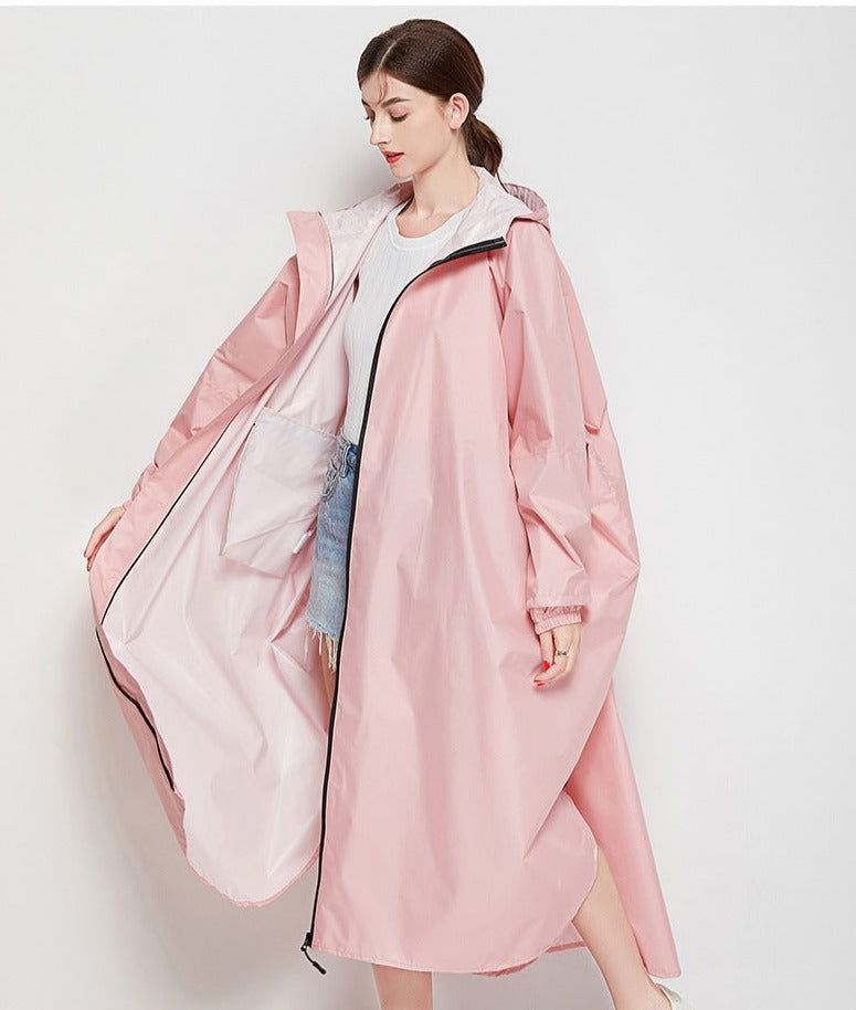 Regenponcho over de hele lengte