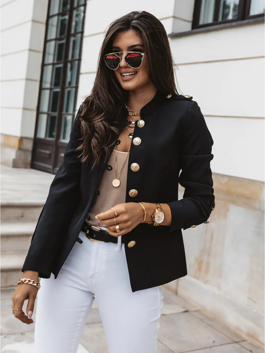 Polina - elegante knoopjesblazer