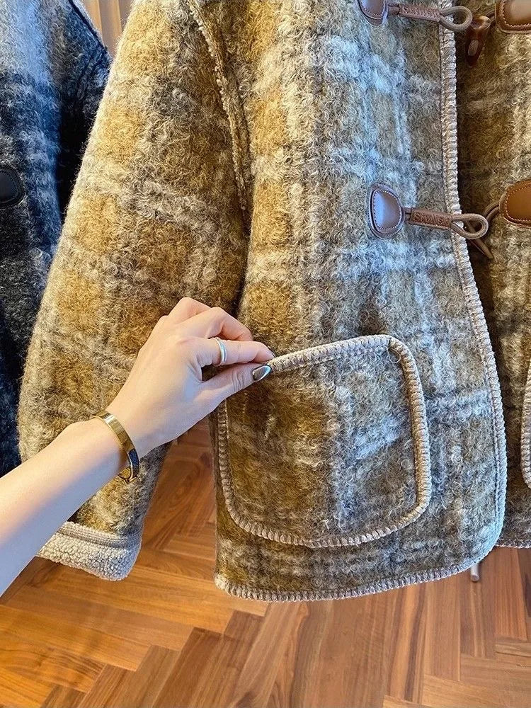 Elise - Elegante Dikke Geruite Jas