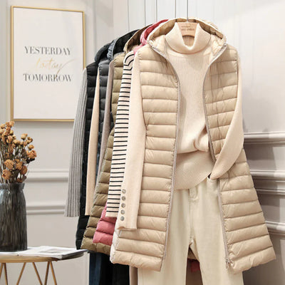Fiona - Comfortabele warme half lange tussenjas met capuchon