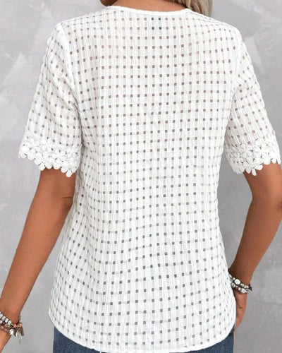 Lynn | Shirt Met Een V-hals In Één Egale Kleur