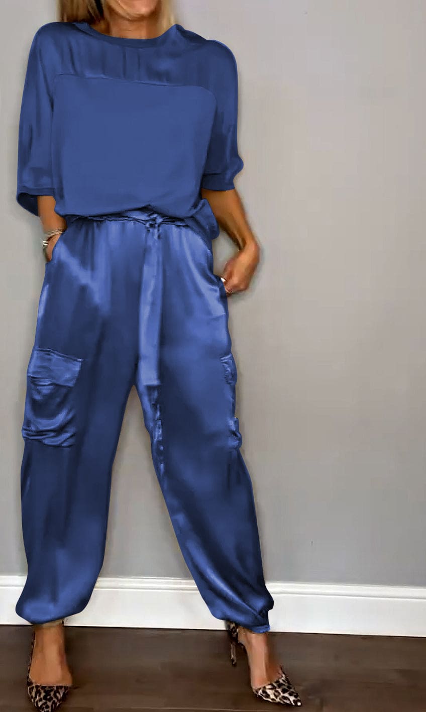 Stijlvolle Dames Satijnen Tweedelige Set: Halve Mouwen Top en Broek