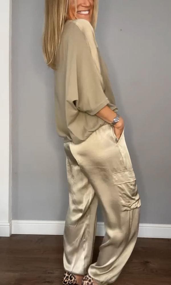 Stijlvolle Dames Satijnen Tweedelige Set: Halve Mouwen Top en Broek