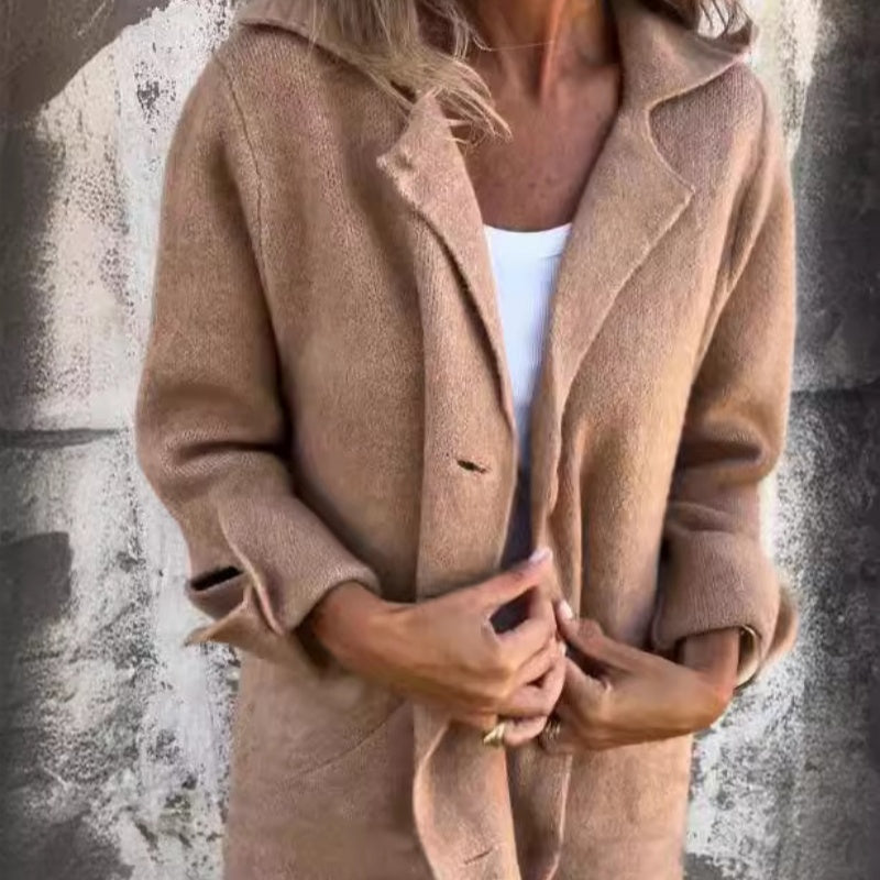 Evelina | Comfortabel Effen Halflang Jasje