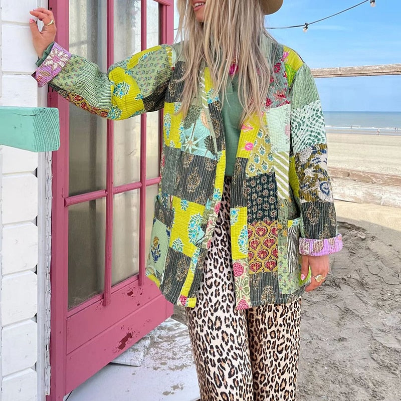 Aztek - Modern damesvest met kleurrijke print